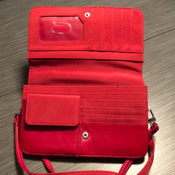 Pelle Studio Crossbody Bag - Picture 3 of 3